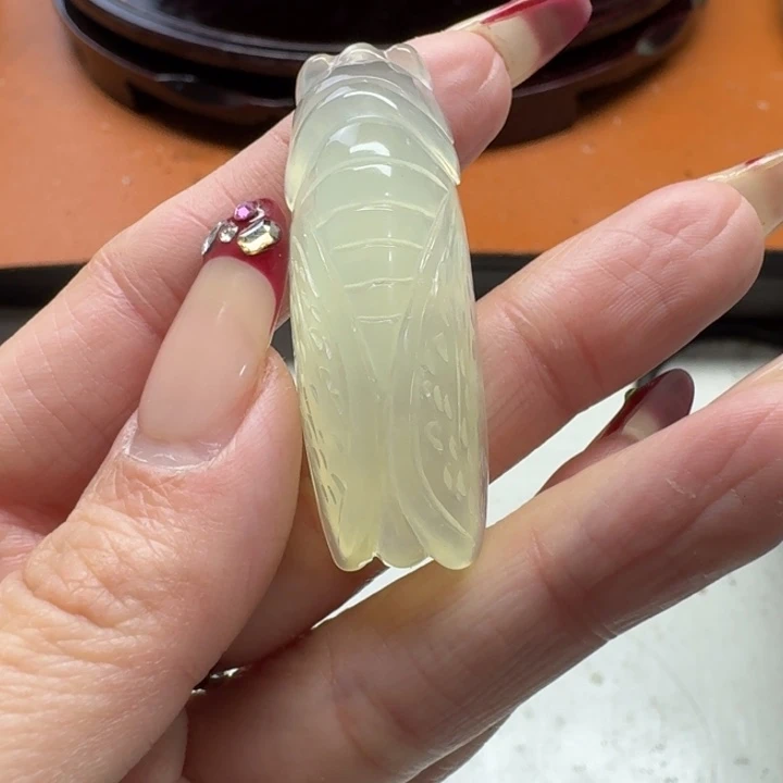 蛇纹石玉原石未镶嵌8