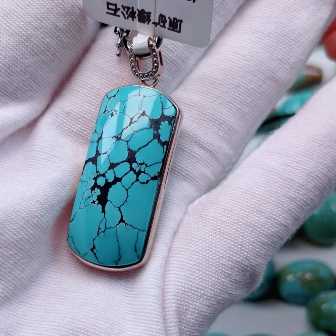 暗***M绿松石未镶嵌珠宝奇石