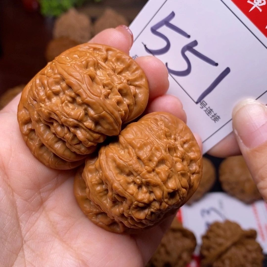 文玩核桃把件551闷尖狮子头4.3