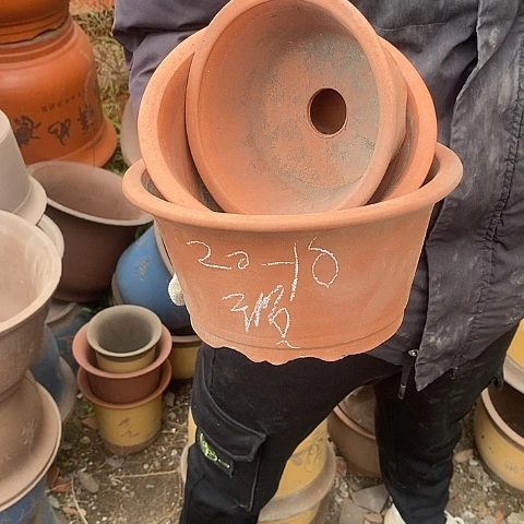 紫砂中国宜兴紫砂花盆，