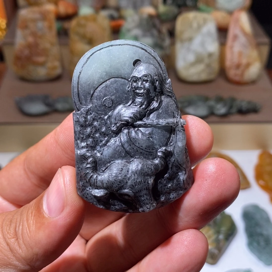 未镶嵌定制翡翠工厂