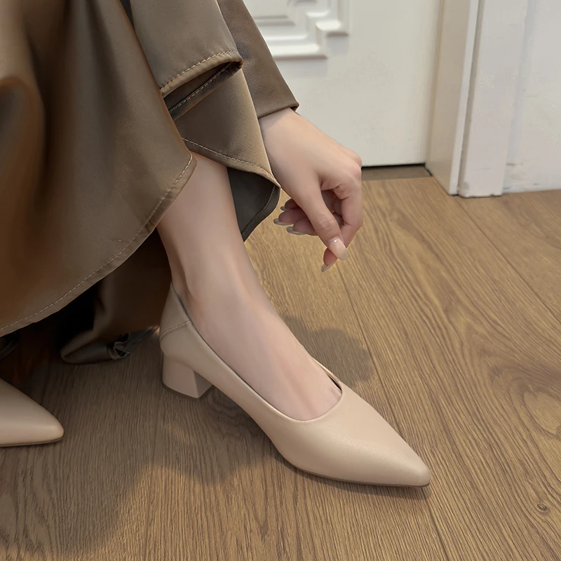 2025爆款明星同款尖头新款气质工作鞋高跟裸色女鞋软羊皮职业单鞋