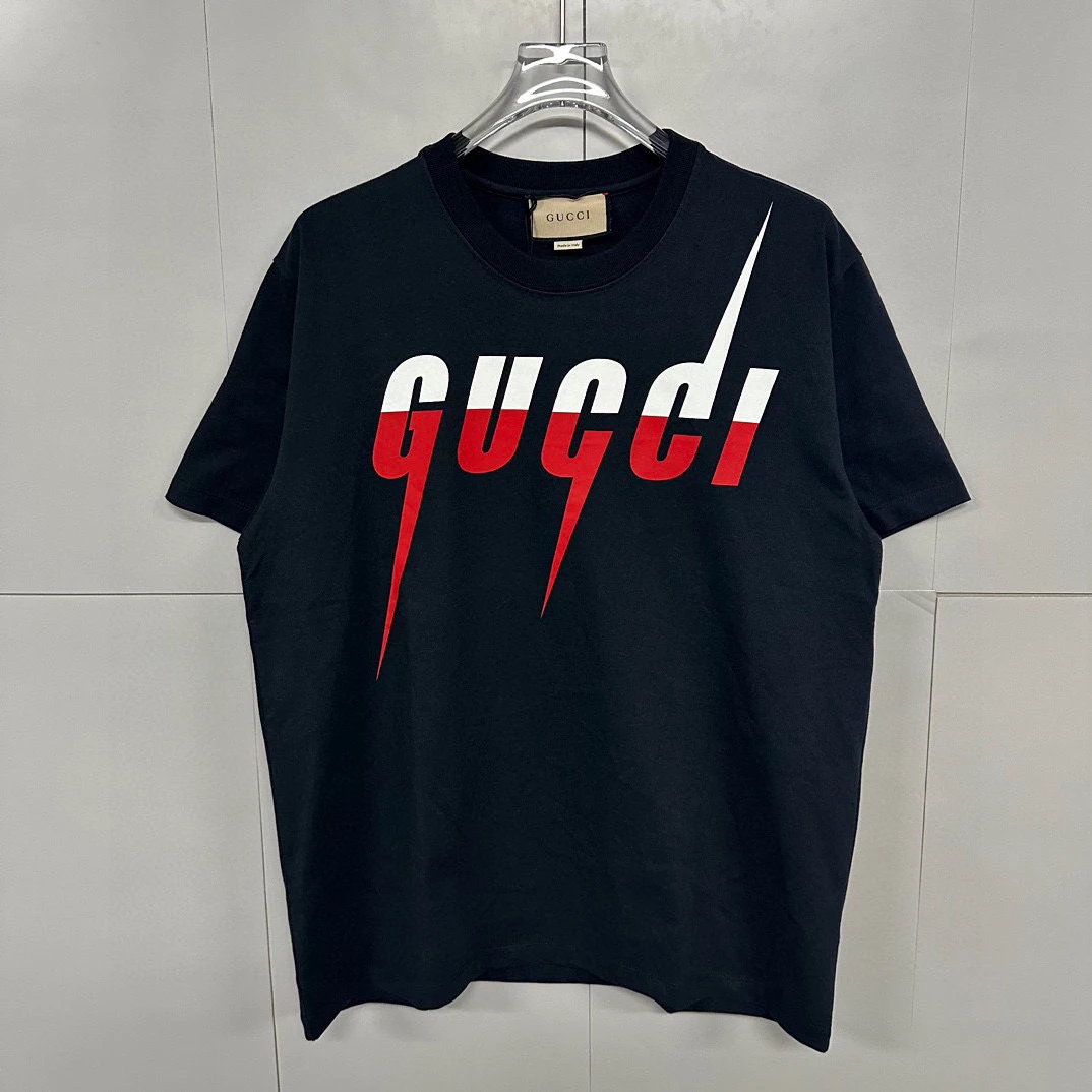 全新未使用 GUCCI/古驰 刀锋字母logo圆领短袖 M码 D14075