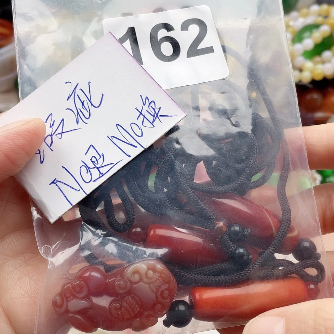 合金颈饰玛瑙/玉髓雪***?