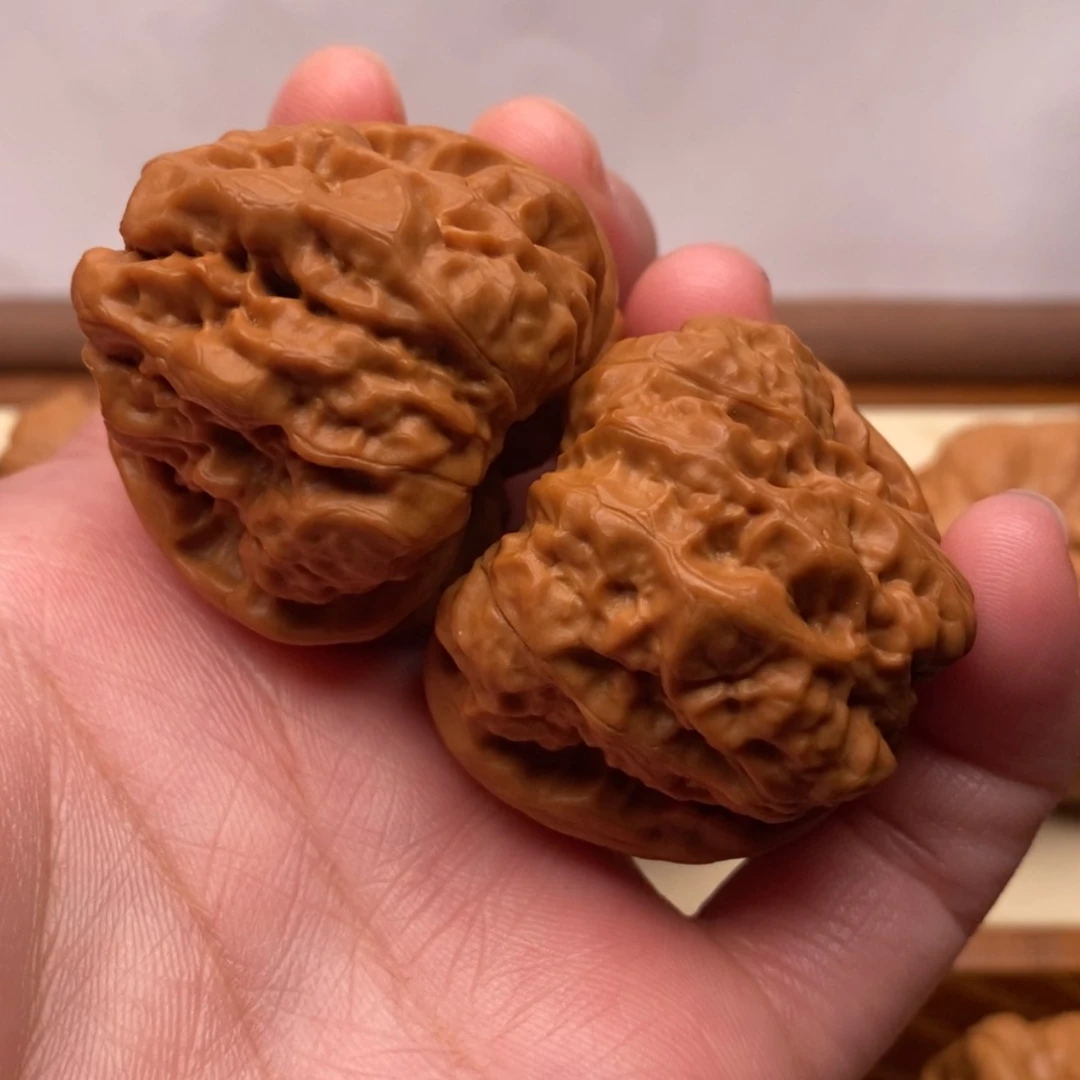 【闪购商品】把件文玩核桃边39左右