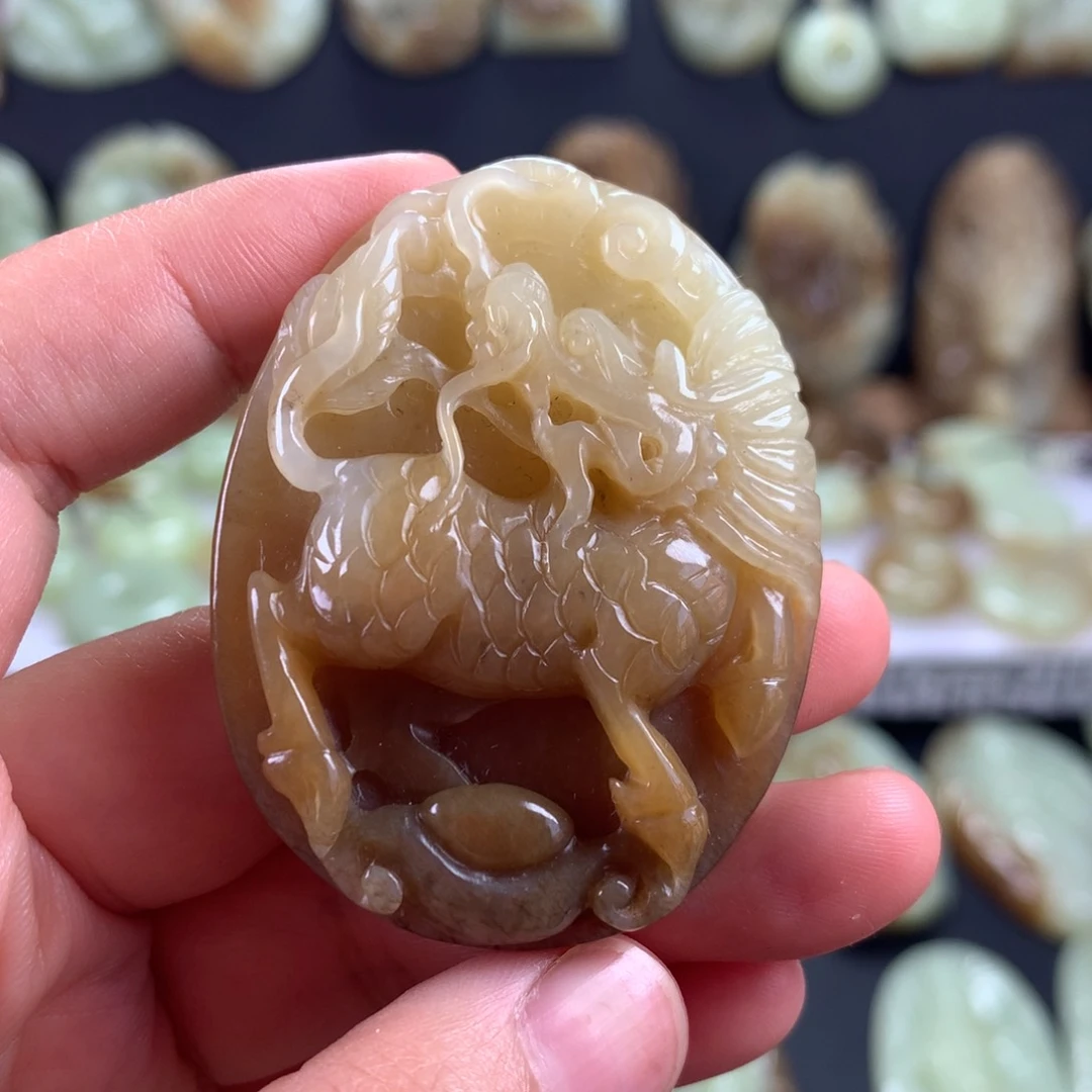 和田玉未镶嵌颈饰