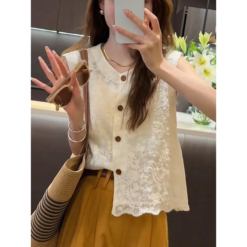 重工提花蕾丝无袖衬衫女2025夏季新款设计感气质显瘦百搭马甲上衣