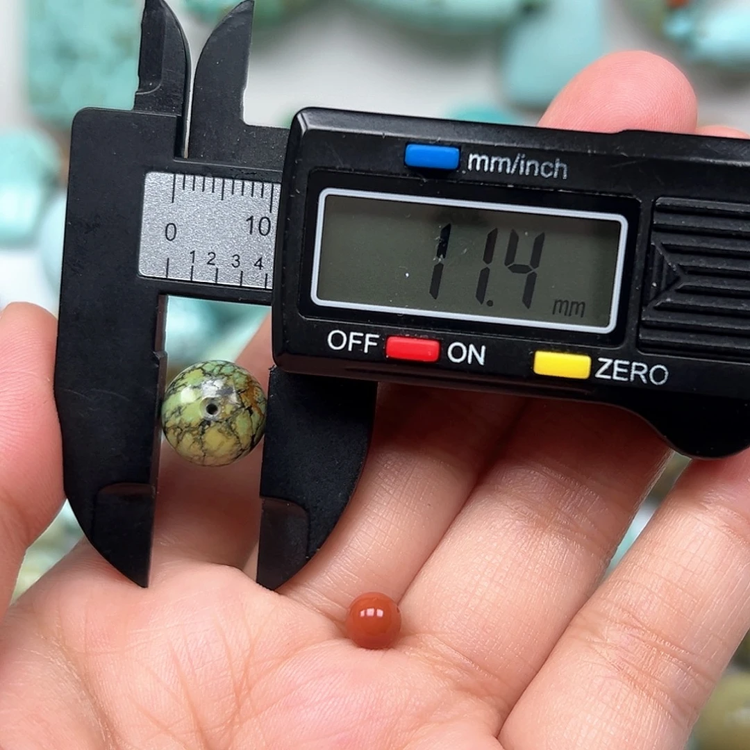 南红玛瑙未镶嵌珠宝奇石
