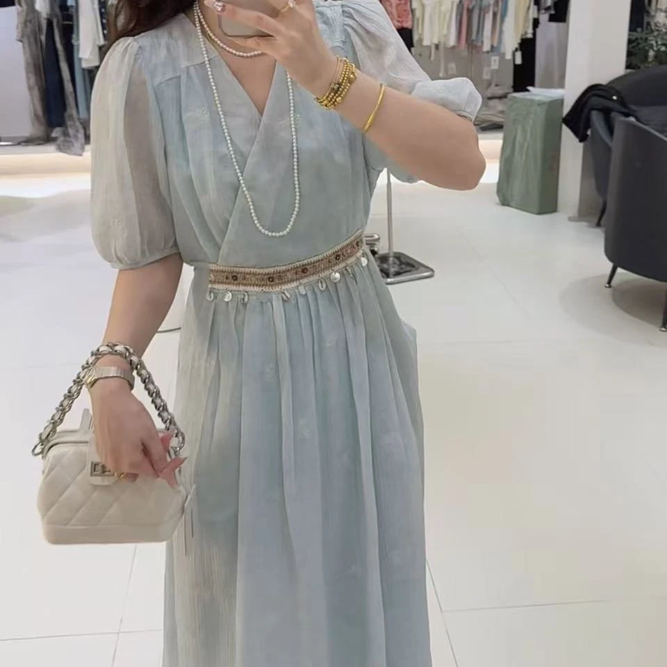 （刘敏服装）2969款夏季新款法式气质收腰V领重工刺绣轻奢连衣裙