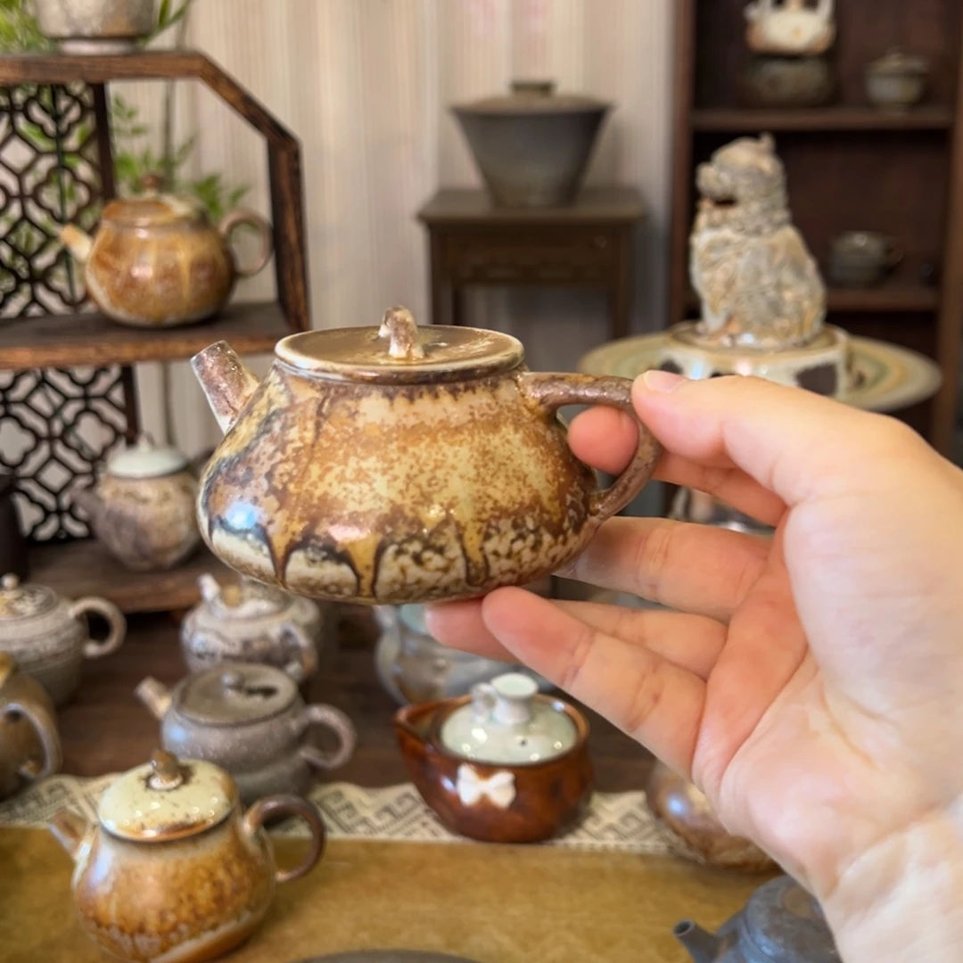 27中白精品石瓢壶