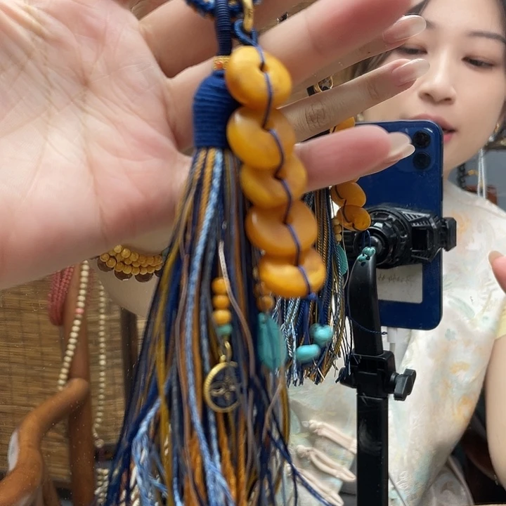琥珀颈饰未镶嵌包挂