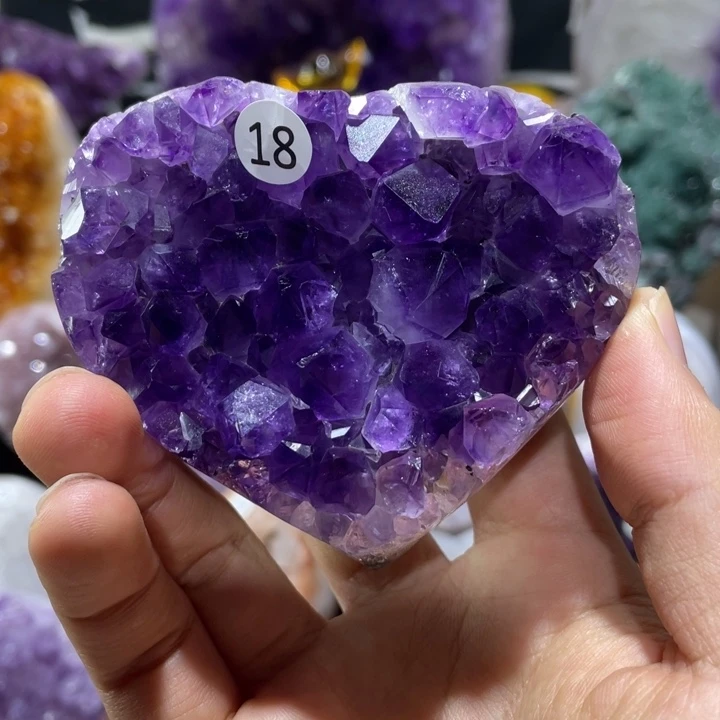 大型摆件（非配饰）紫晶未镶嵌