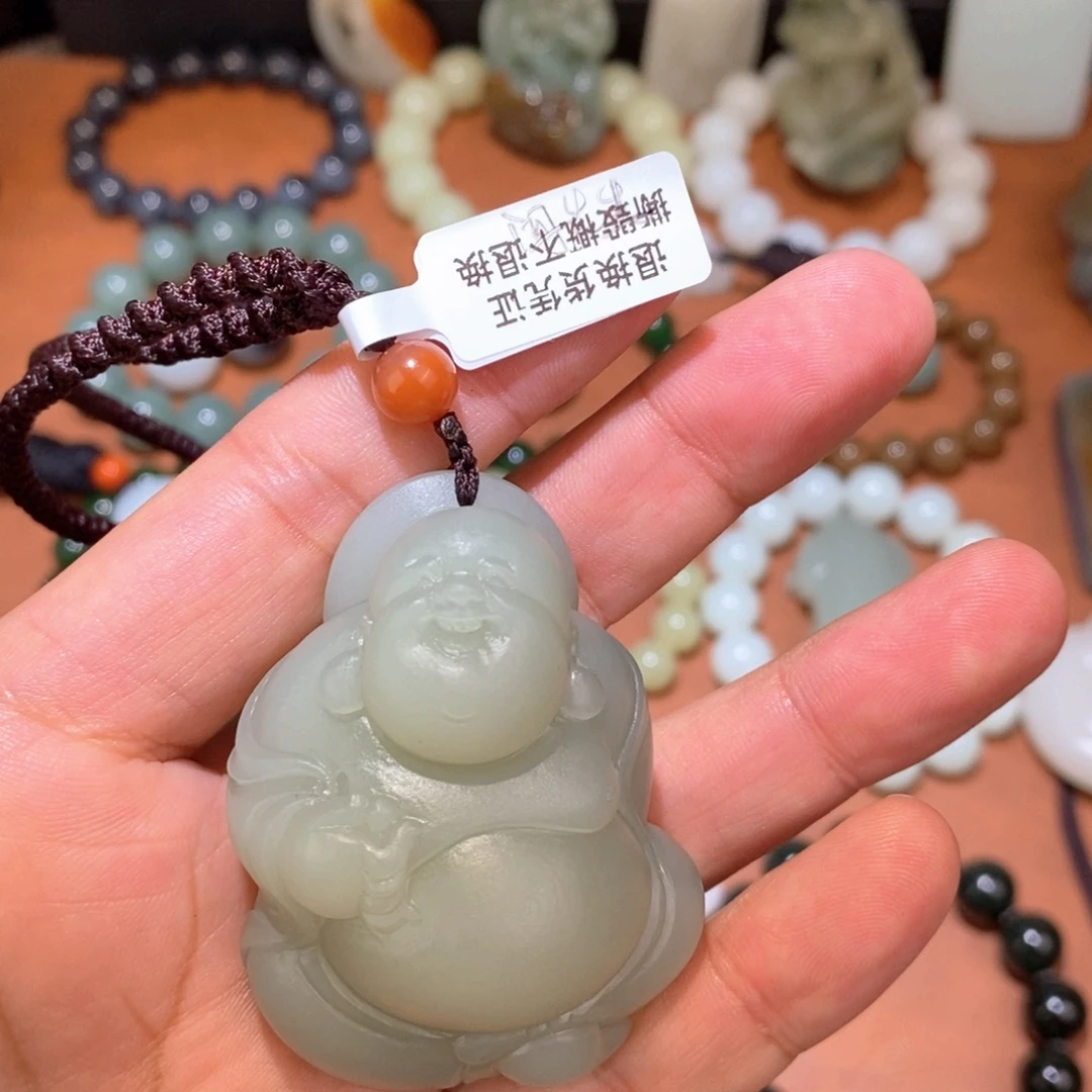 聽***生和田玉未镶嵌把件