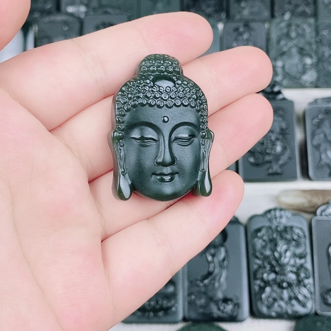 李***强颈饰未镶嵌和田玉
