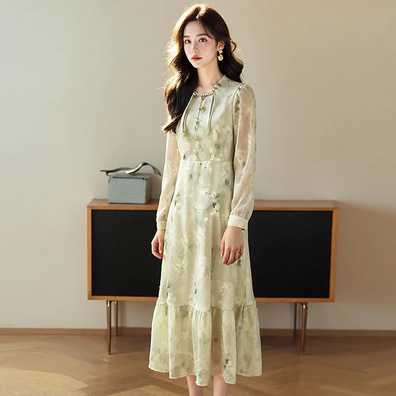 奢姿【玲兰衣】大码女装2025春季减龄碎花连衣裙胖妹妹盘扣时尚裙子