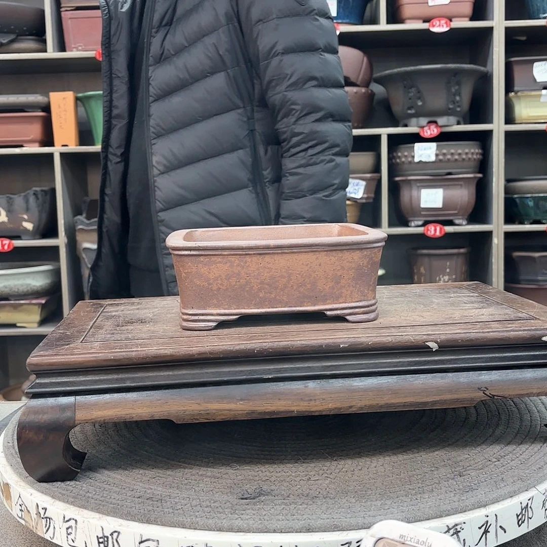 紫砂花盆紫砂的颜色很好看