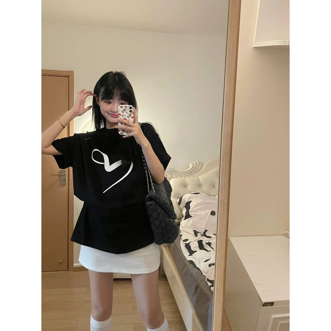 韩式黑色短袖t恤女2025新款夏季爱心印花休闲基础设计高级感上衣