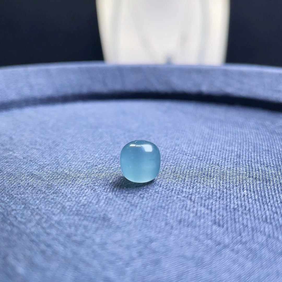 翡翠散珠7.7*7.4配珠