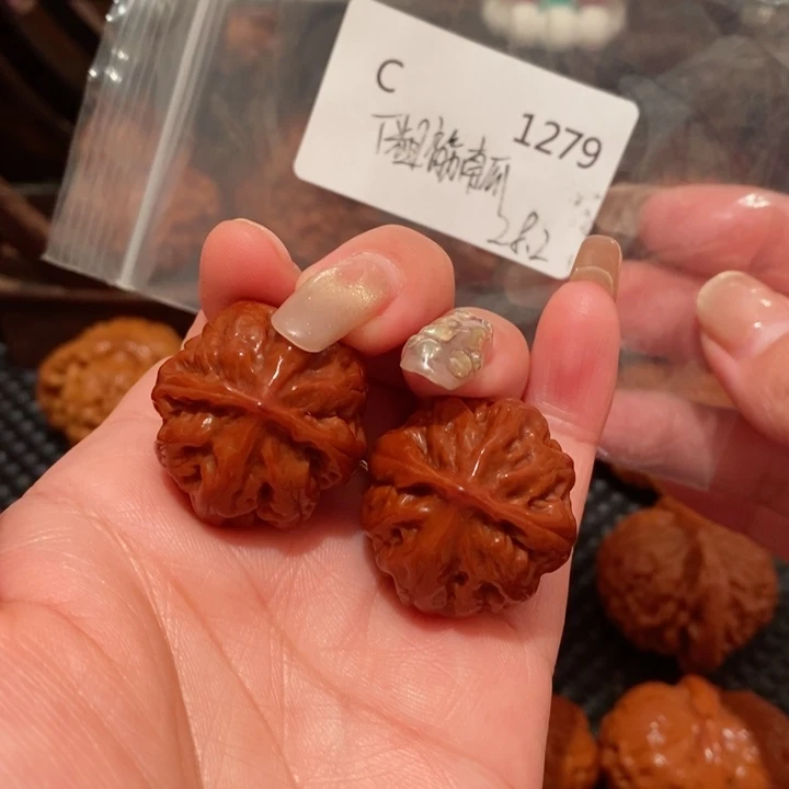文玩核桃把件Y****?精品