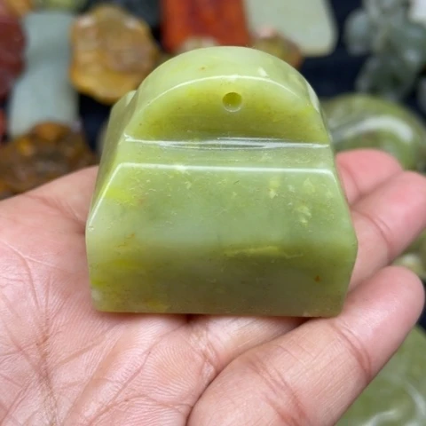 蛇纹石玉颈饰未镶嵌82