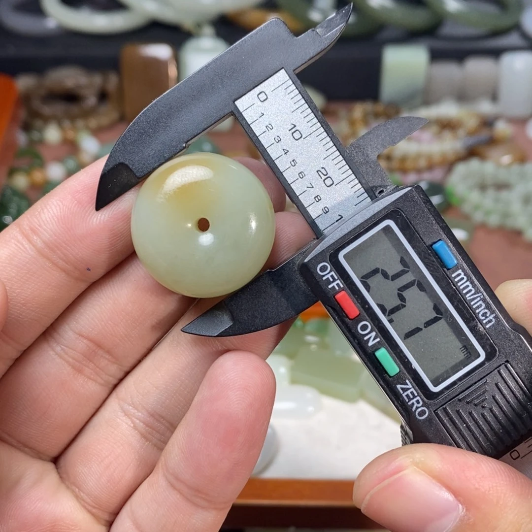 和田玉吊坠(不含链)未镶嵌