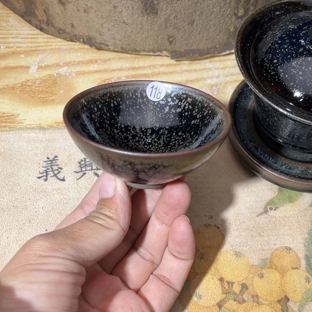 茶盏义兴龙窑坚持真柴烧
