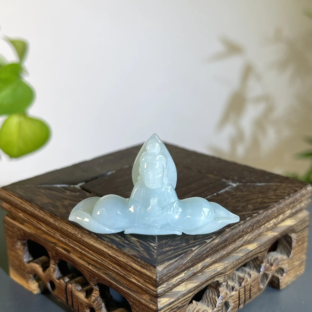 JCA07-39 天然缅甸A货翡翠  莲花观音