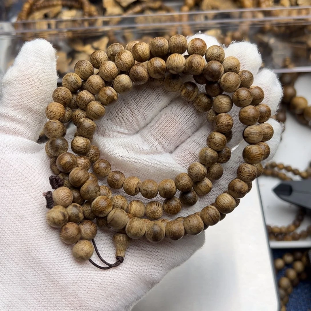 沉香碎屑沉香天然野·正区柬埔寨0.8/19克➕圆珠多圈