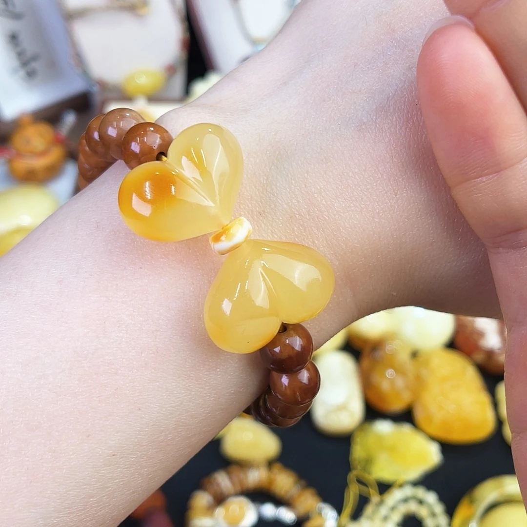 未镶嵌琥珀珠宝奇石