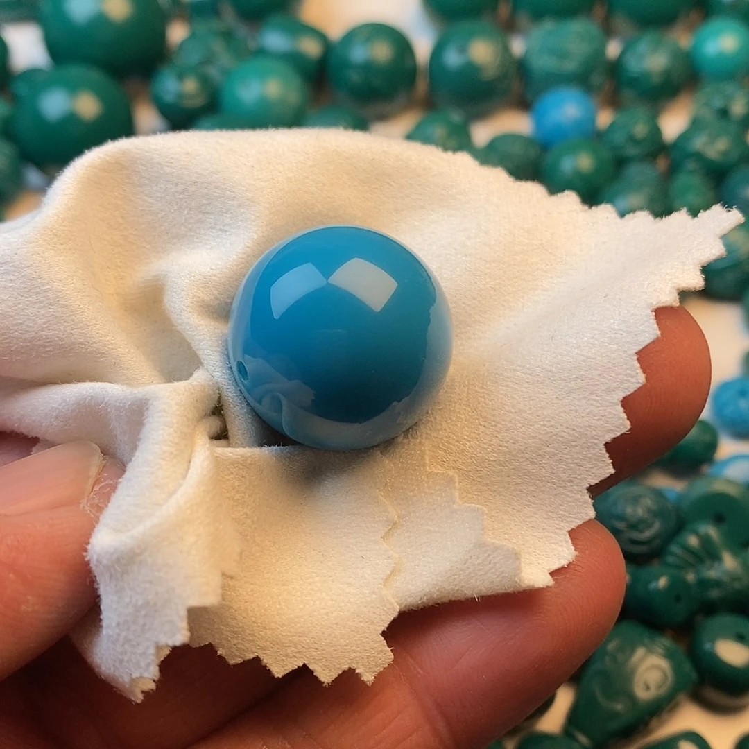 琉璃颈饰L**?111111111111111