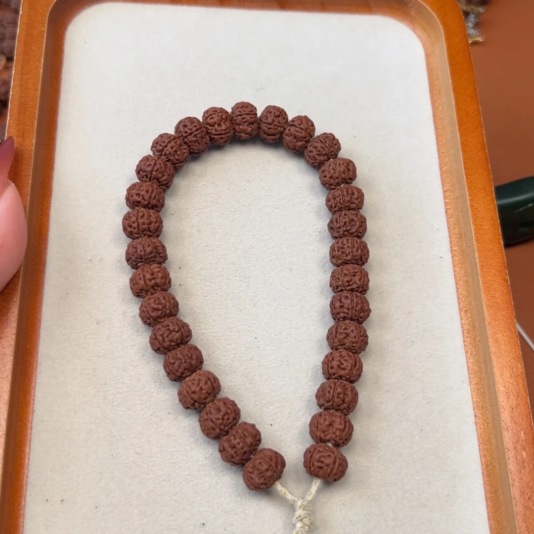 小***戴吊坠金刚菩提9999999