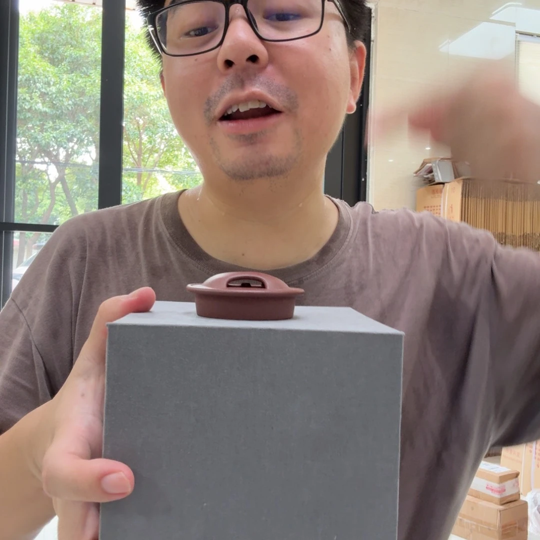 茶壶紫砂桃花泥牛盖