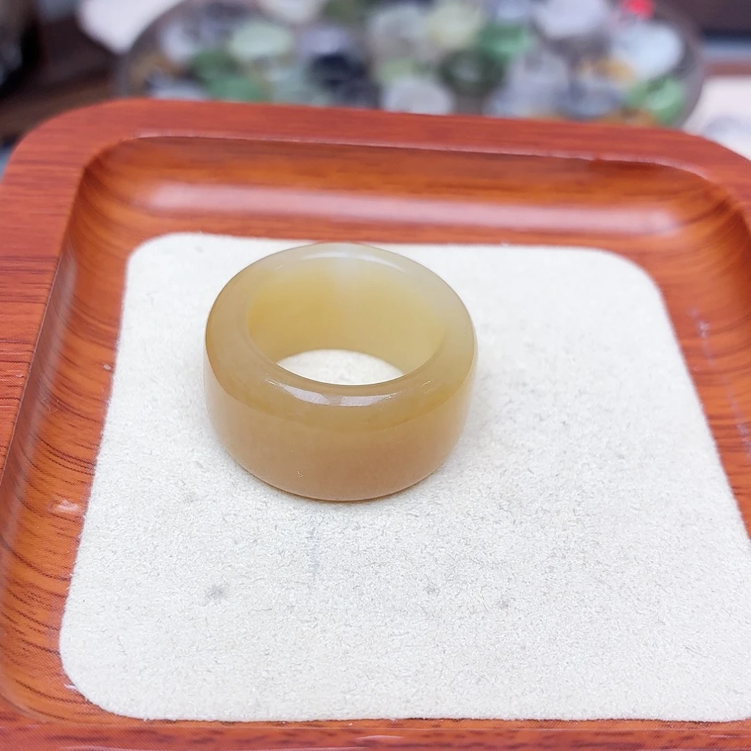 西***瑰和田玉未镶嵌戒圈21号