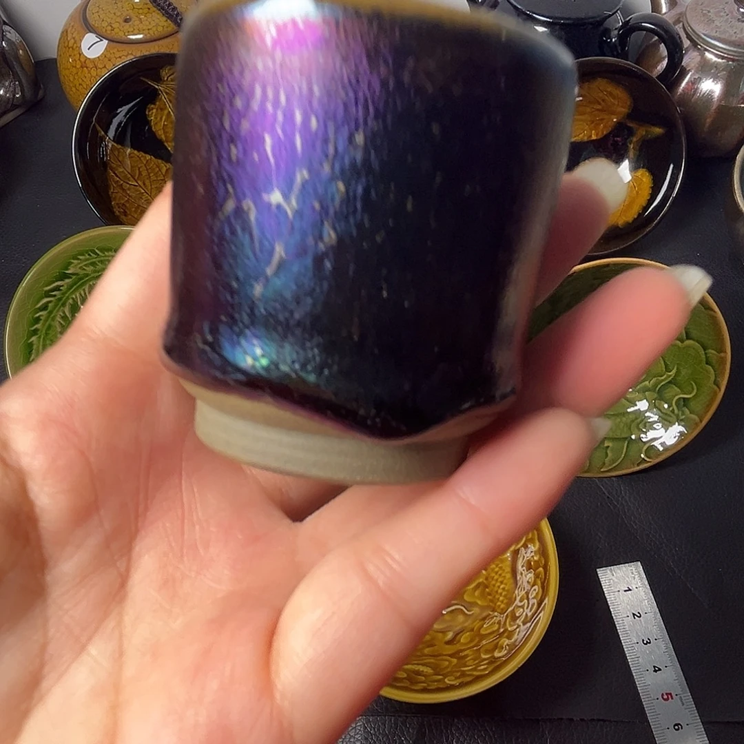 茶盏我不敢看电视你知道