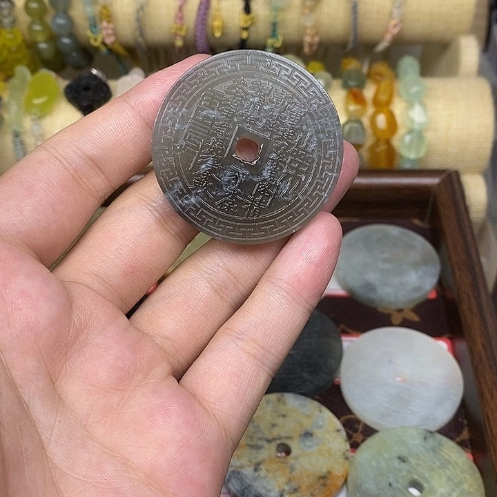 未镶嵌蛇纹石玉项链吊坠