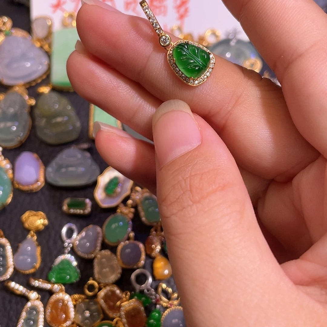 翡翠银S925镶嵌颈饰