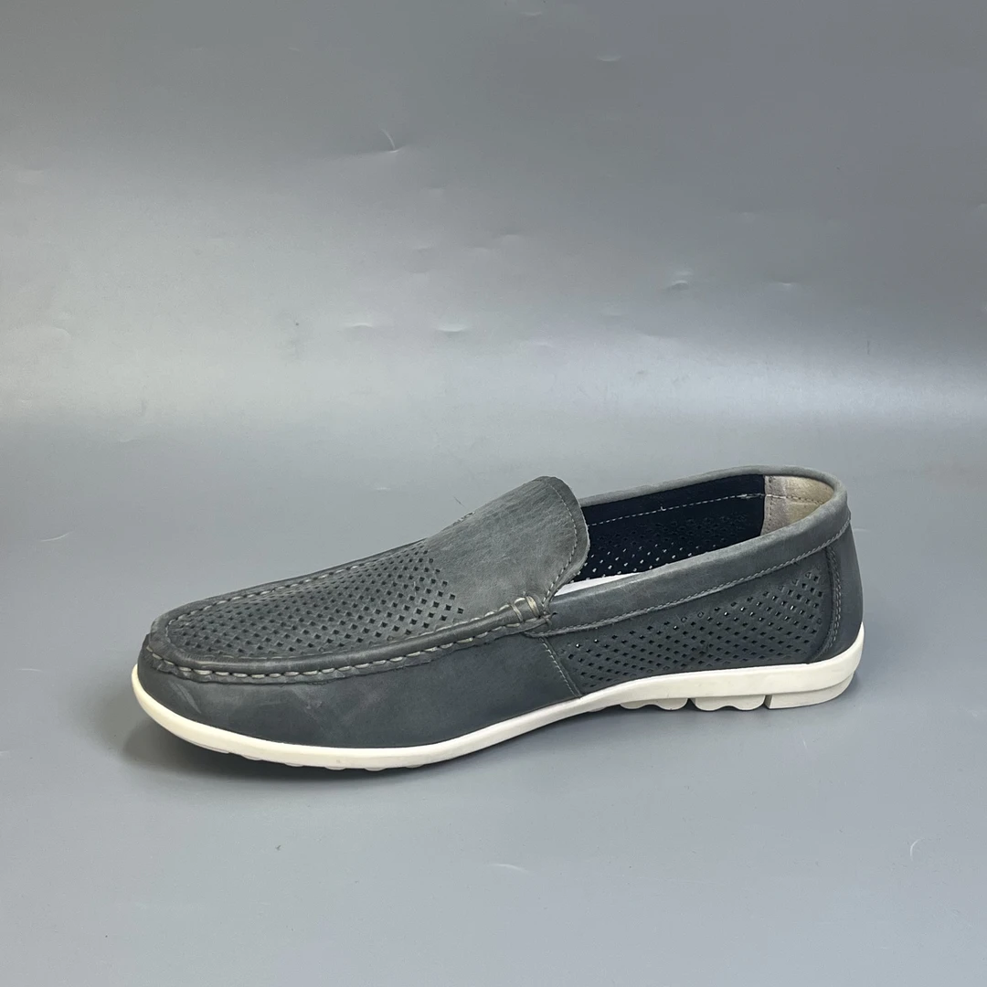 12-8（68722）时尚百搭休闲透气男鞋