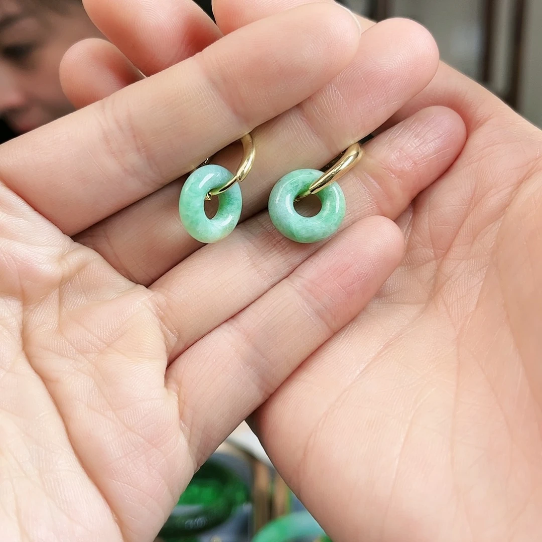 翡翠耳饰未镶嵌耳饰