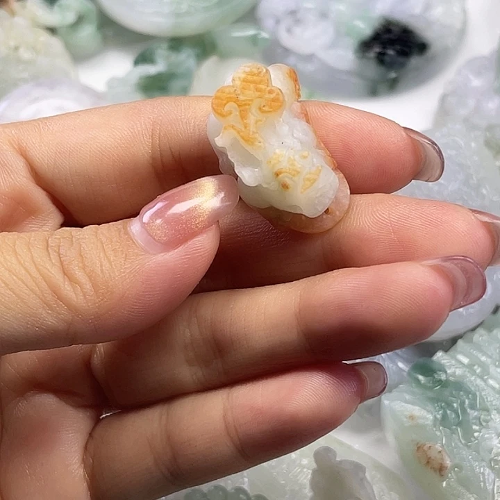 探***力翡翠未镶嵌挂件22-3