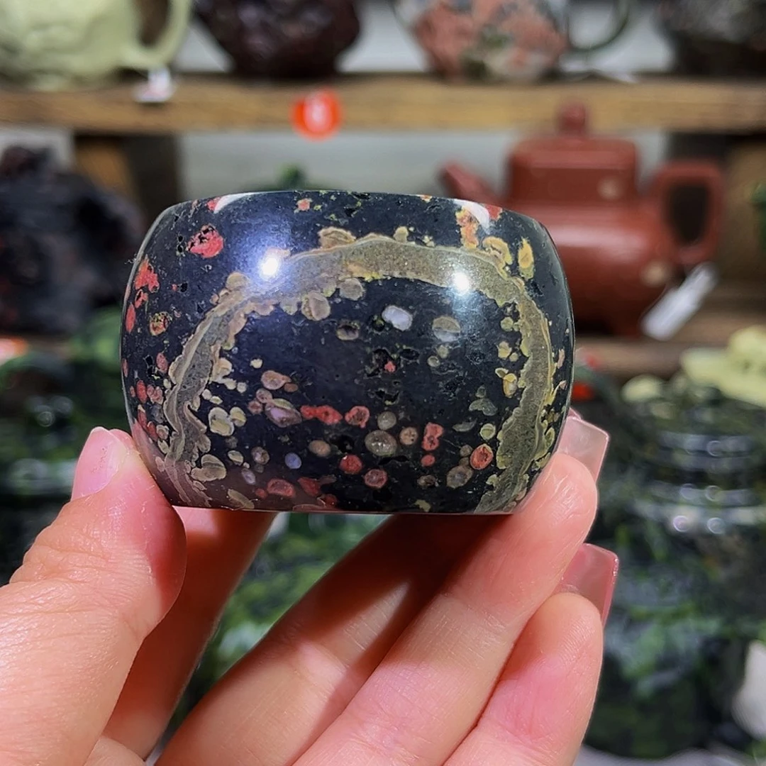 梅花玉圆鼓杯精品收藏