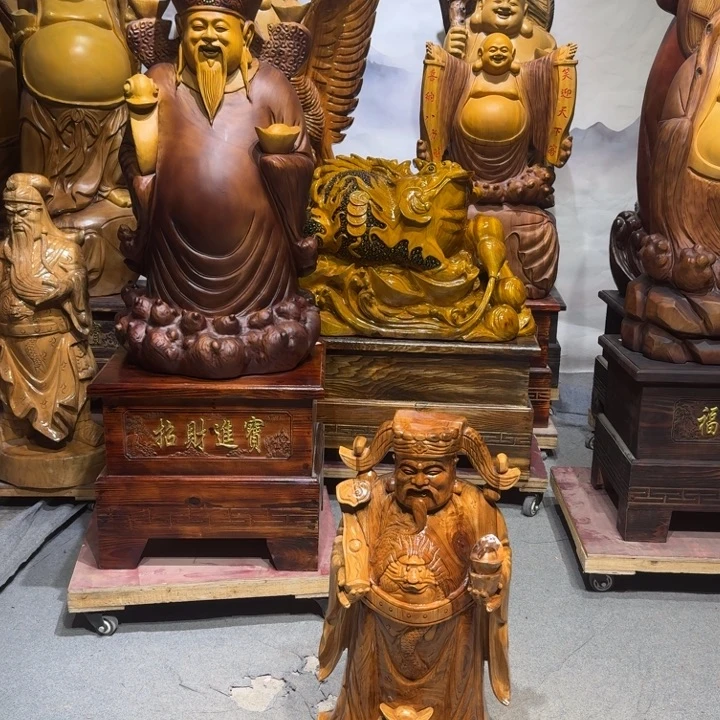 春***，香樟木香樟木财神一个