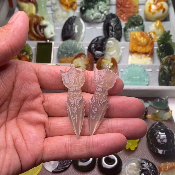 ￴***ㅤ蛇纹石玉未镶嵌颈饰