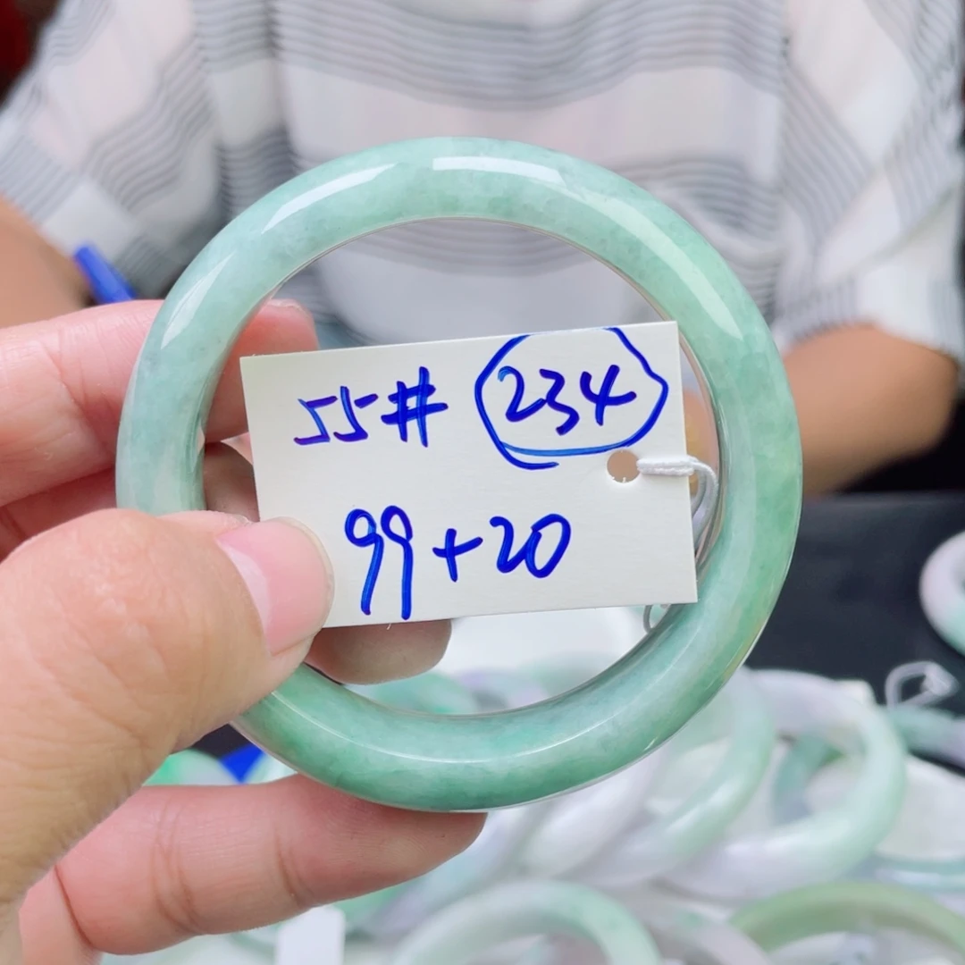 翡翠未镶嵌手镯234
