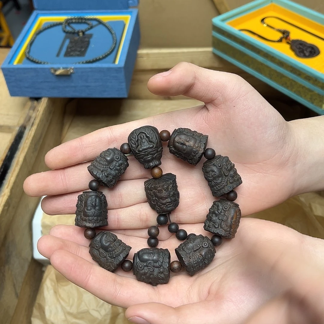 大叶紫檀（黑酸枝木类）