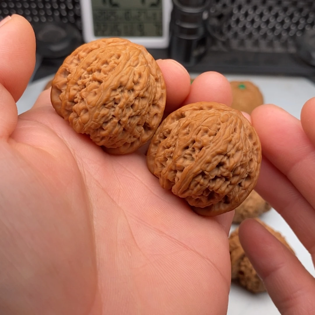 把件文玩核桃37红宝石