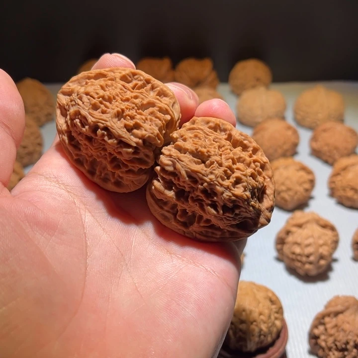 文玩核桃吊坠南疆石