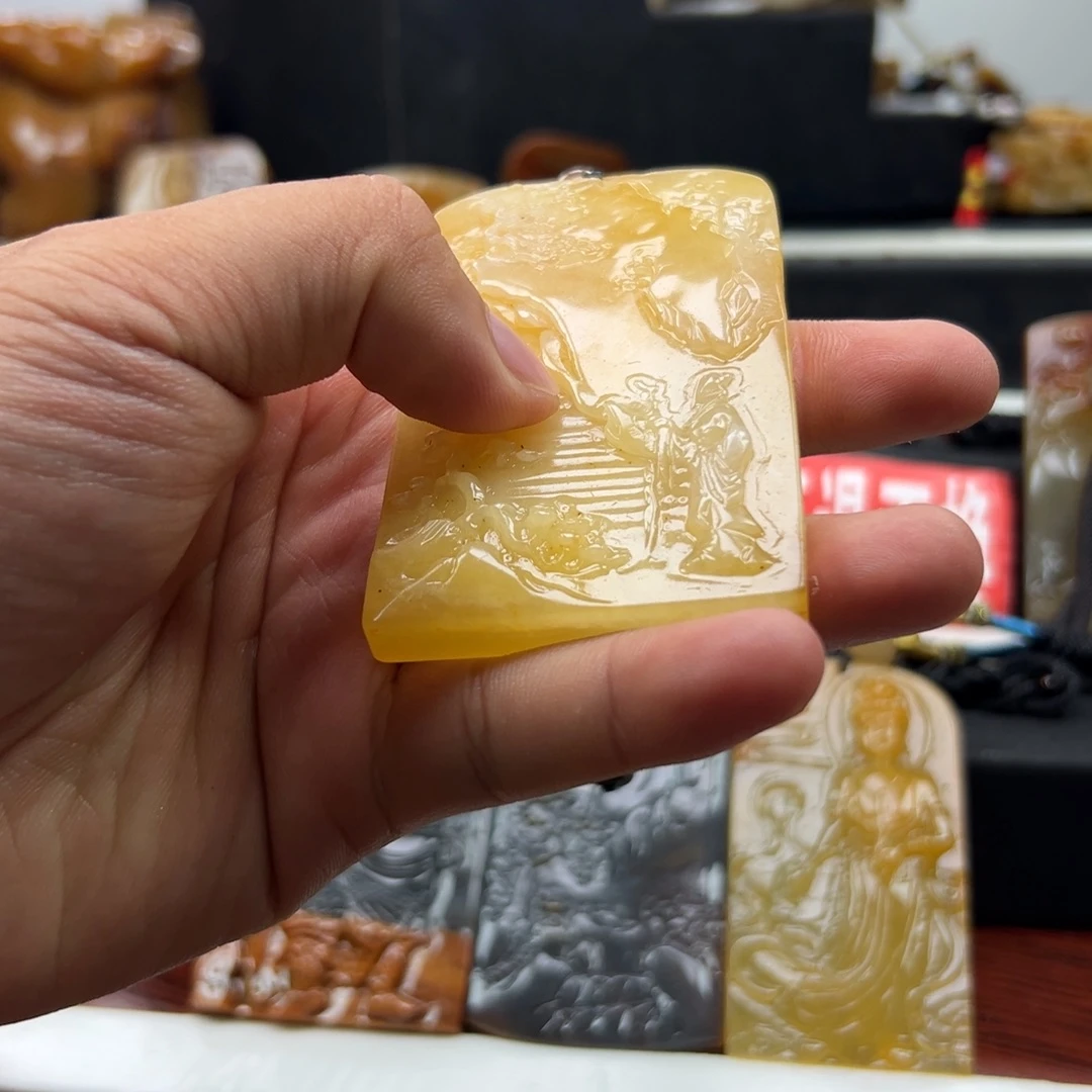 石英质玉（黄龙玉）未镶嵌多选发其一