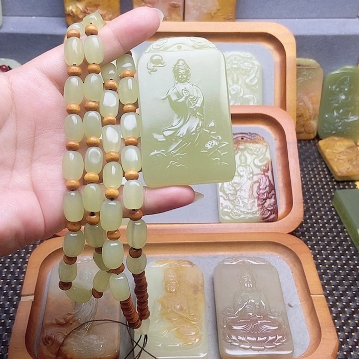 新疆昆仑山脉料观音