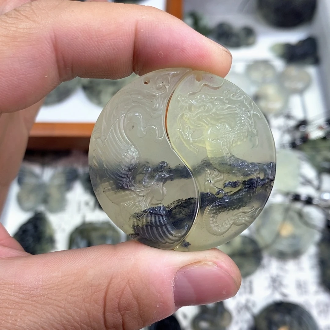 岫玉未镶嵌颈饰岫玉龙凤呈祥吊坠