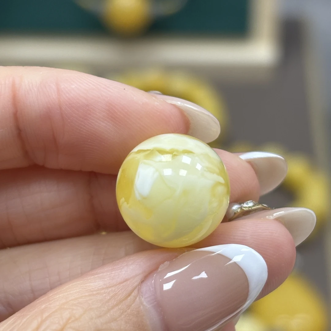 14.8mm 小妖珠宝天然原矿琥珀蜜蜡